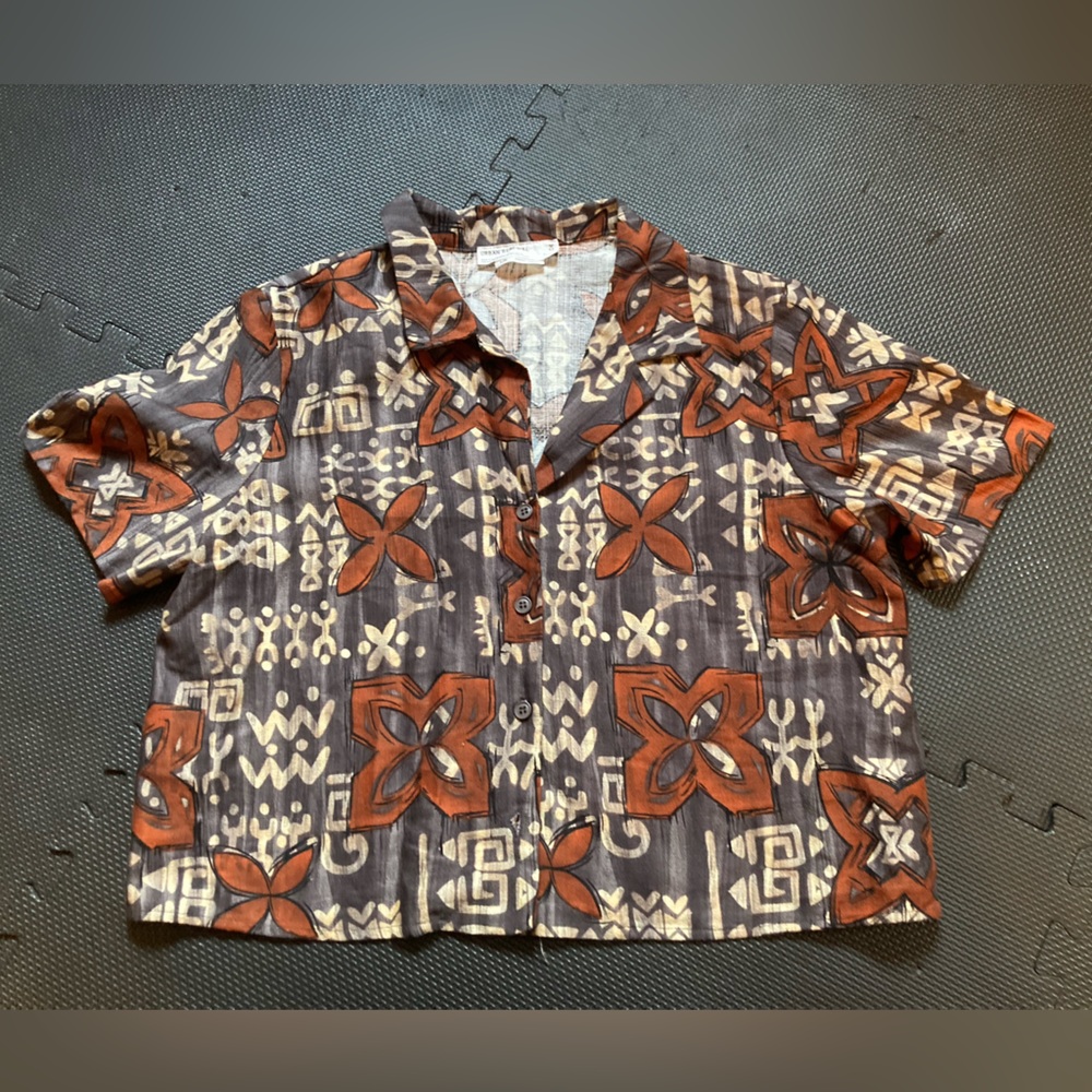 Urban Renewal Remnants printed souvenir shirt - size L - New never worn